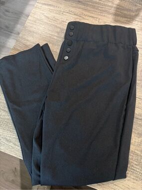 Women's Black Button-Accent Pull-On Trousers